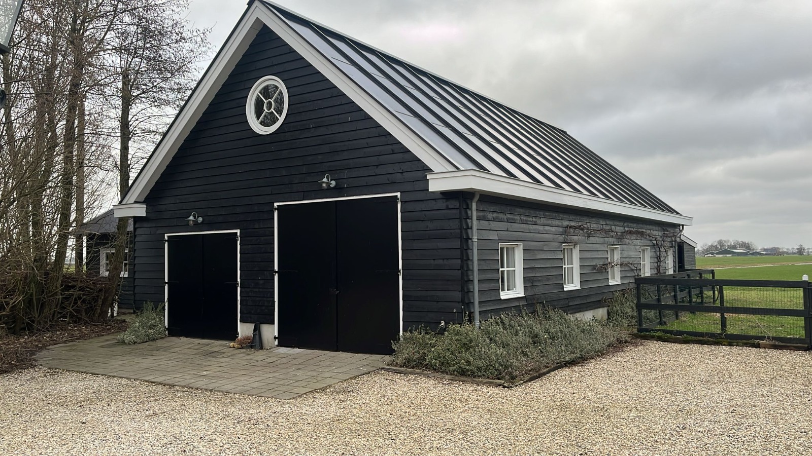 Koetshuis houtbouw